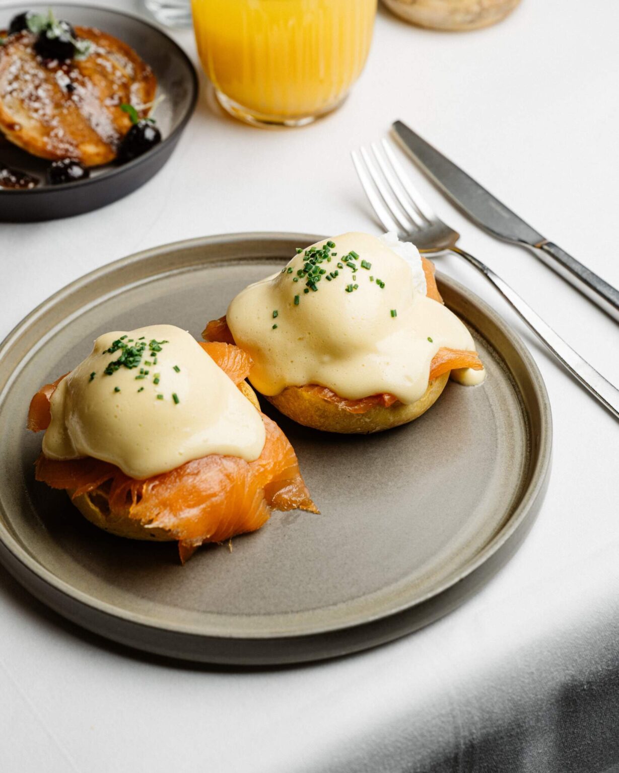 Eggs Benedict met hollandaisesaus bij Harry’s Maastricht